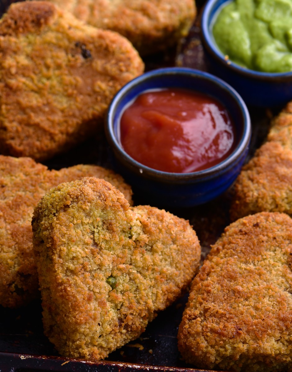 Heart shaped veg cutlets made in air fryer are a delicious teatime snack. These cutlets are a take on a deep fried cutlet which have been traditionally served in Indian railways.