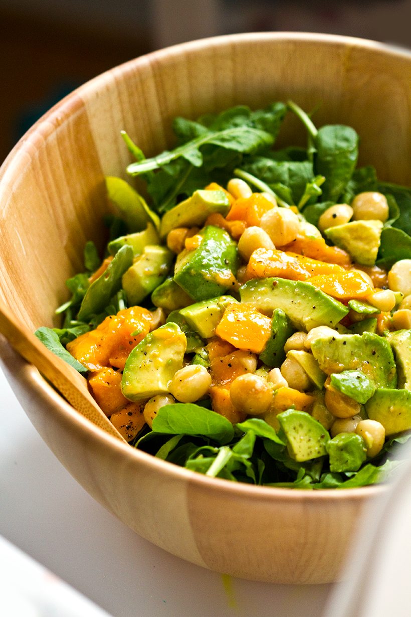 Fresh arugula salad with sweet mango, creamy avocado and roasted macadamia nuts tossed in a light dressing.